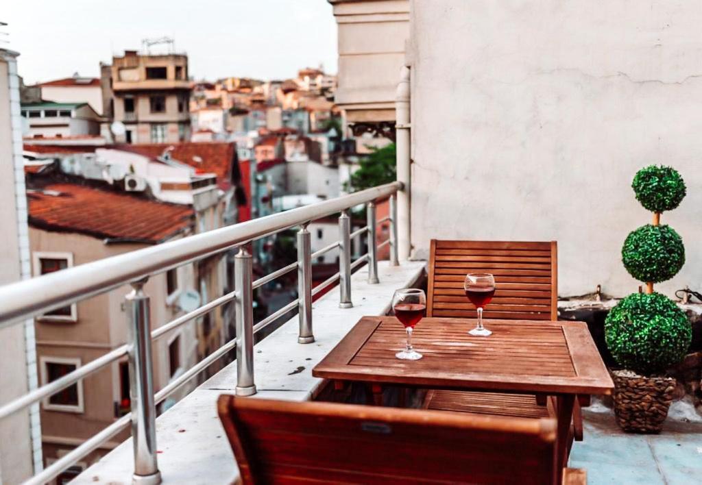Holy Galata Hotel Istanbul Exterior photo